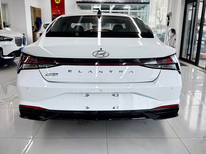 Фото 5 - Hyundai Elantra N line