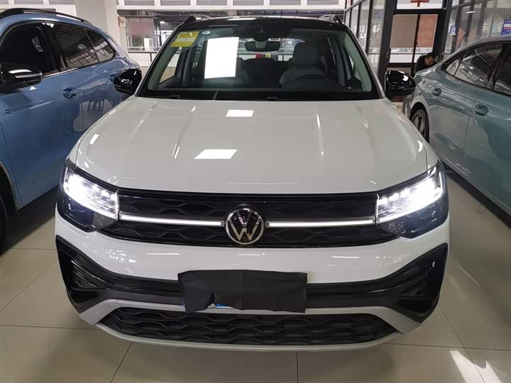 Фото 3 - Volkswagen Tharu