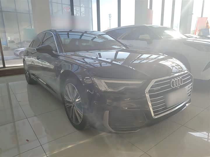 Фото 4 - Audi A6L