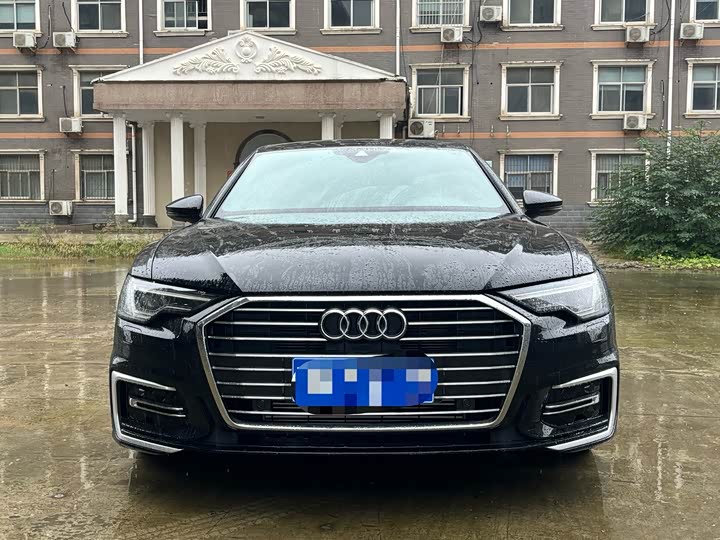 Фото 2 - Audi A6L