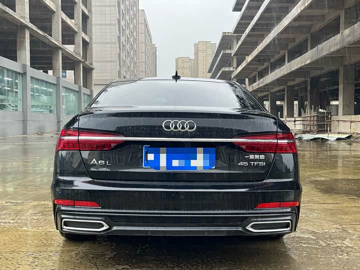 Фото 5 - Audi A6L