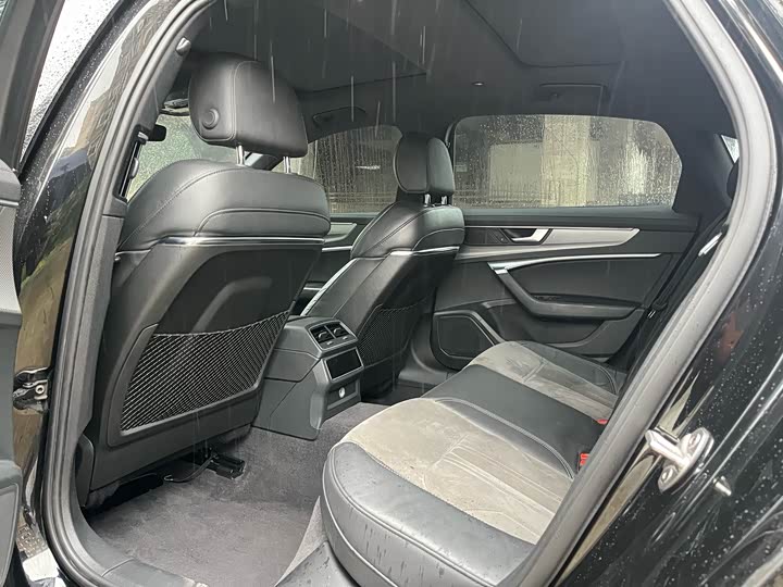 Фото 8 - Audi A6L