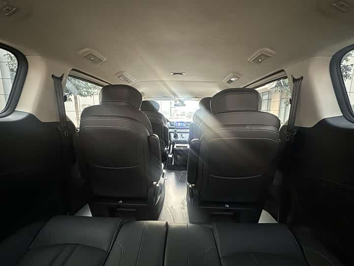 Фото 8 - Maxus G10