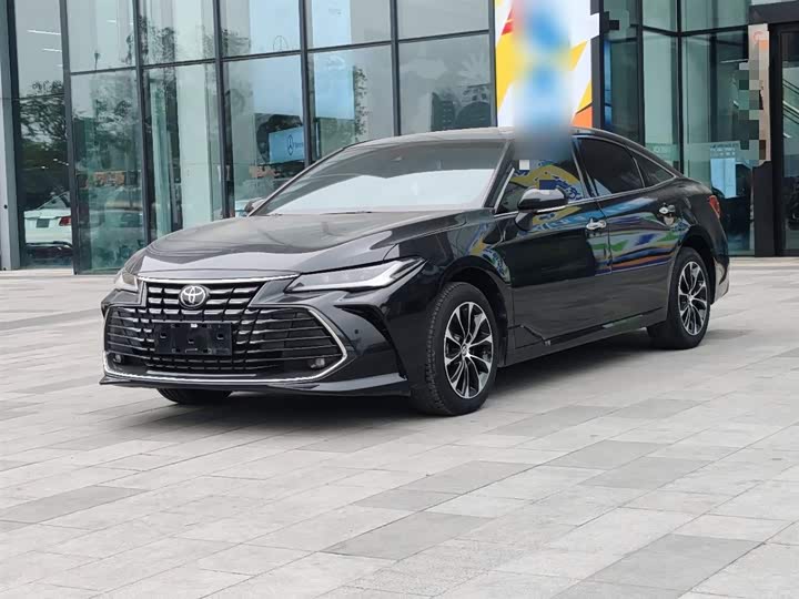 Фото 1 - Toyota Avalon