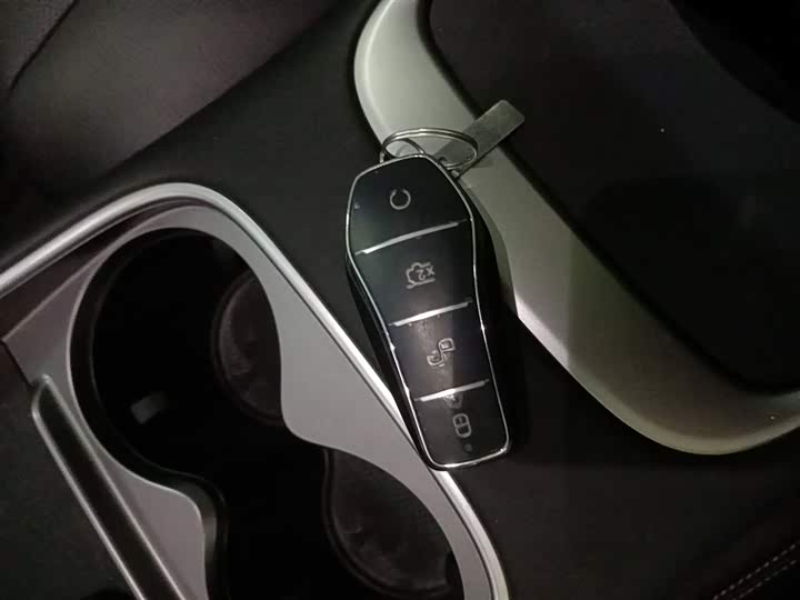 Фото 9 - BYD Sea Lion 05 EV