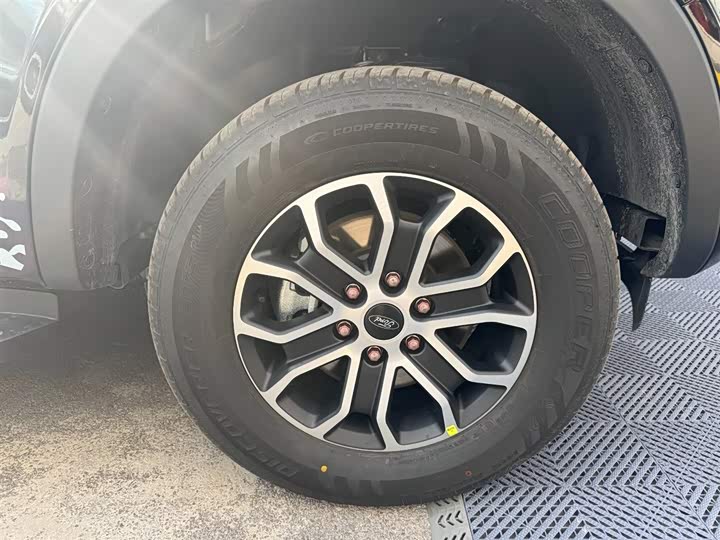 Фото 9 - Ford Ranger