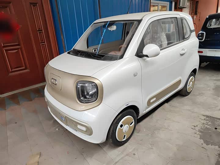 Фото 2 - Bestune Pony