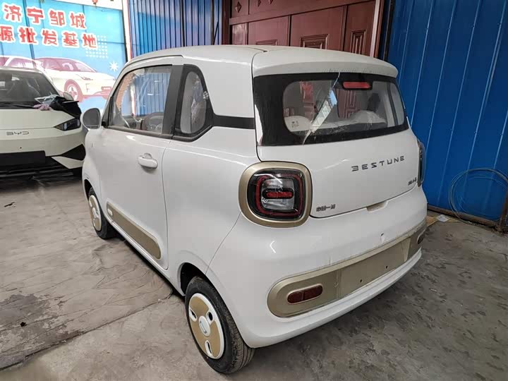 Фото 5 - Bestune Pony