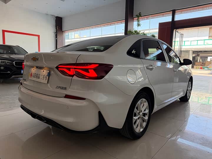 Фото 4 - Chevrolet Monza