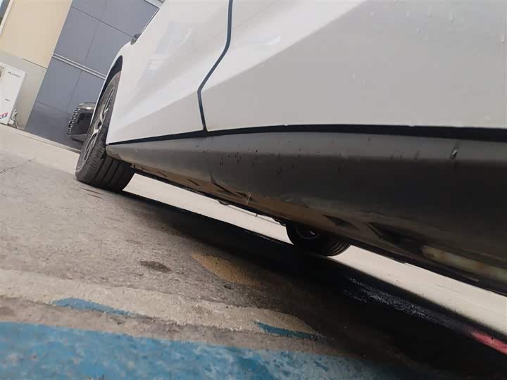 Фото 6 - BYD Qin L