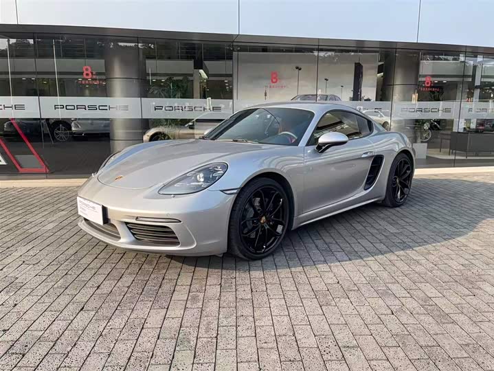 Фото 1 - Porsche 718