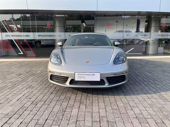 Фото 2 - Porsche 718