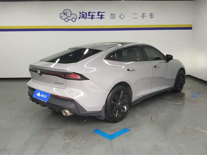 Фото 3 - Changan UNI-V