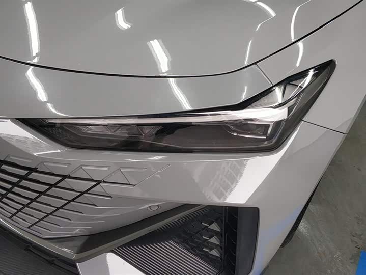 Фото 5 - Changan UNI-V