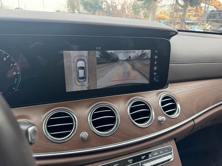 Фото 3 - Mercedes-Benz E-Class Hybrid