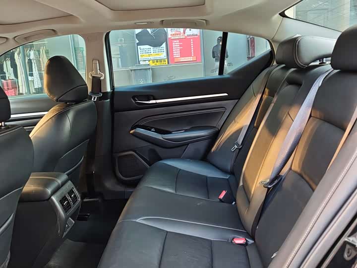 Фото 6 - Nissan Teana