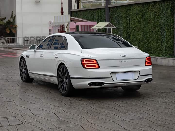 Фото 6 - Bentley Flying Spur