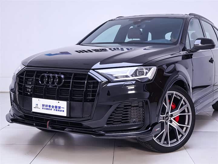 Фото 3 - Audi Q7