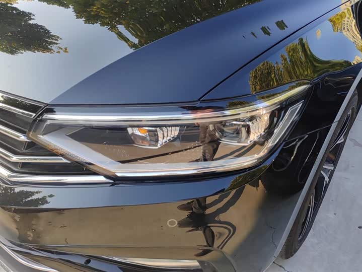 Фото 5 - Volkswagen Magotan