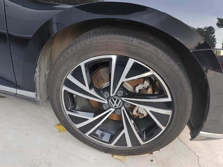 Фото 6 - Volkswagen Magotan