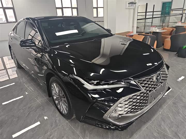 Фото 4 - Toyota Avalon