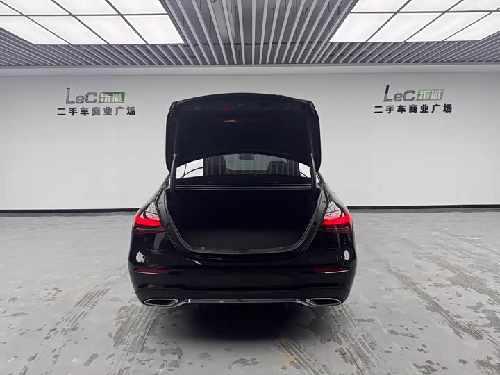 Фото 8 - Mercedes-Benz E-Class Hybrid