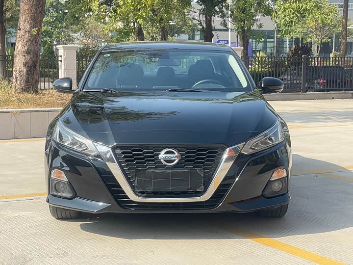 Фото 2 - Nissan Teana