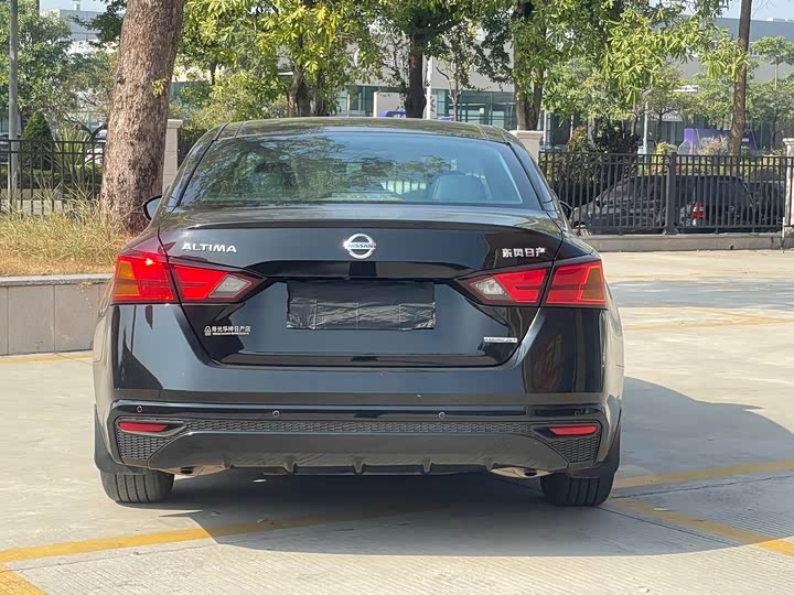 Фото 4 - Nissan Teana