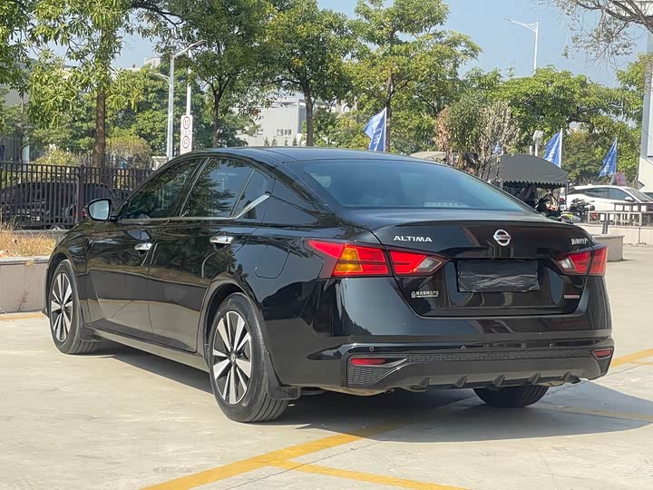 Фото 6 - Nissan Teana