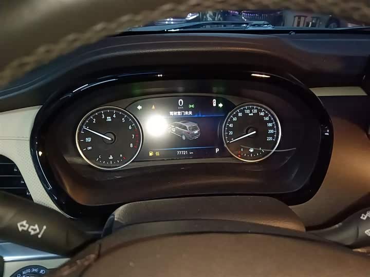 Фото 4 - Buick GL8 ES