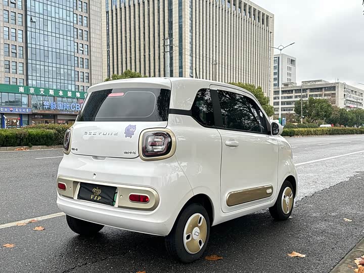 Фото 5 - Bestune Pony