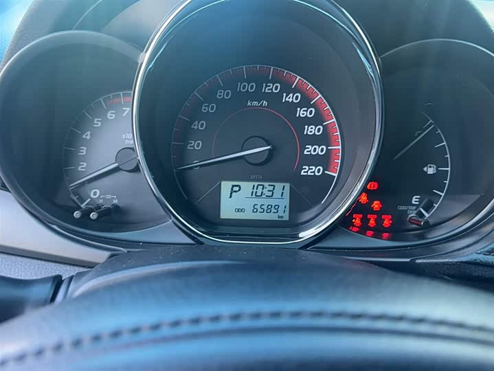 Фото 4 - Toyota Vios