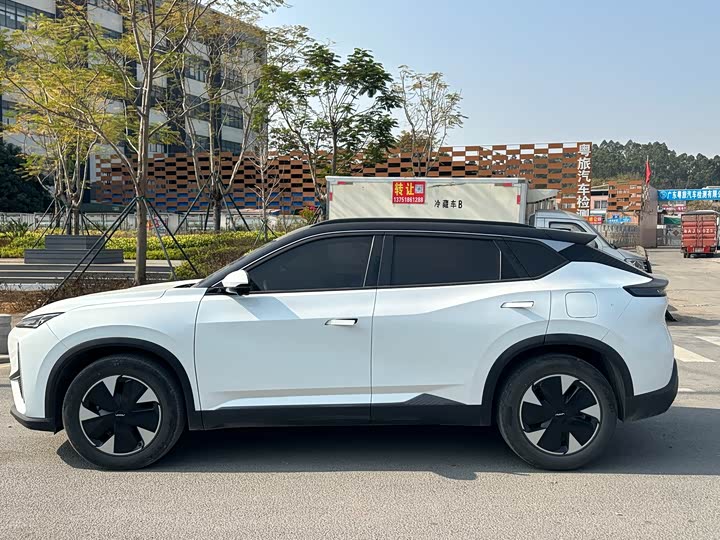 Фото 8 - Dongfeng Aeolus L7