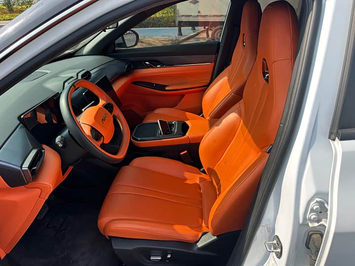 Фото 9 - Dongfeng Aeolus L7