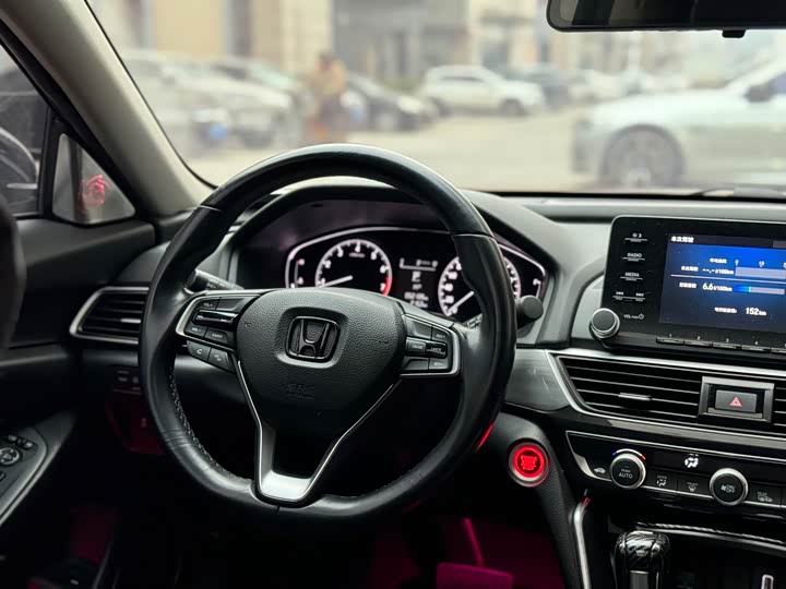 Фото 7 - Honda Inspire