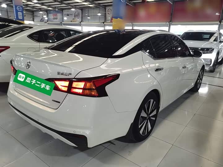 Фото 7 - Nissan Teana