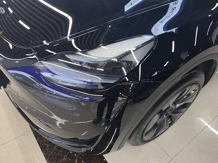 Фото 2 - Tesla Model Y