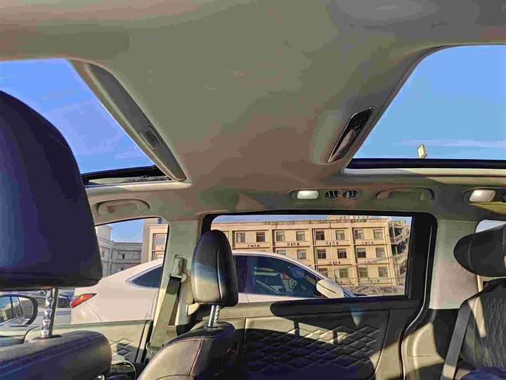 Фото 9 - Honda Elysion