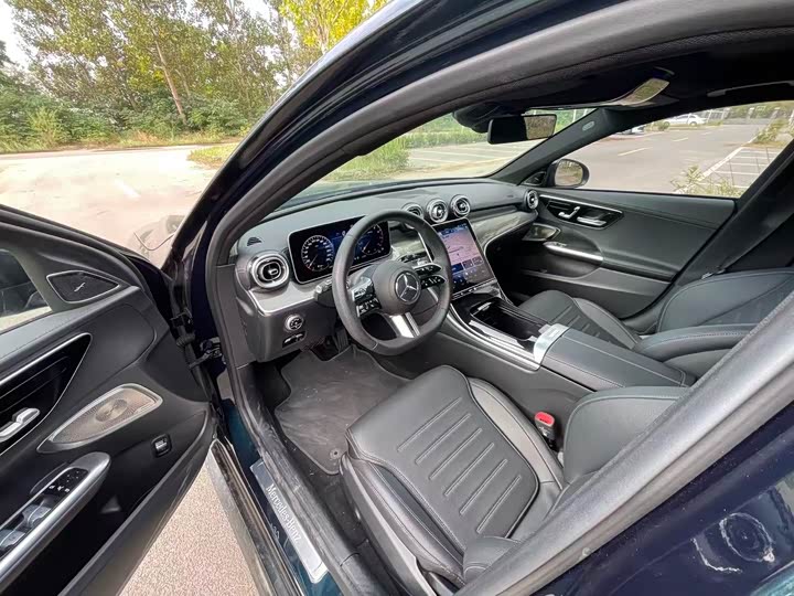 Фото 9 - Mercedes-Benz C-Class