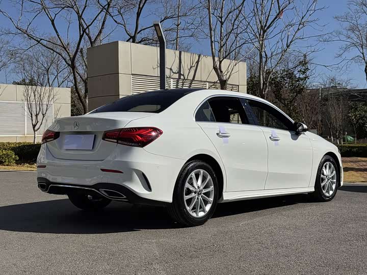 Фото 5 - Mercedes-Benz A-Class