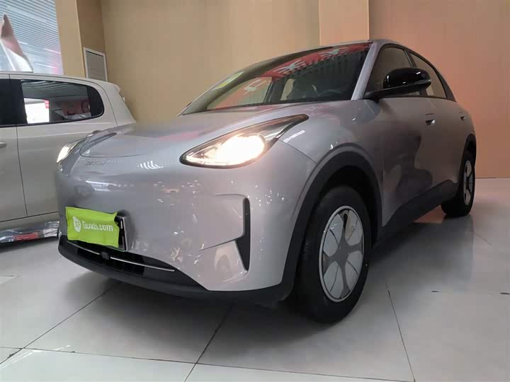 Фото 1 - Geely Galaxy Geome