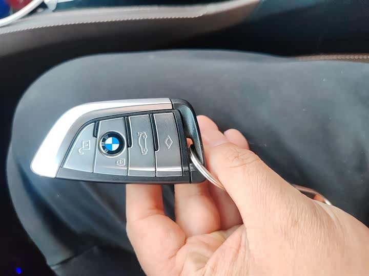 Фото 9 - BMW 5 Series