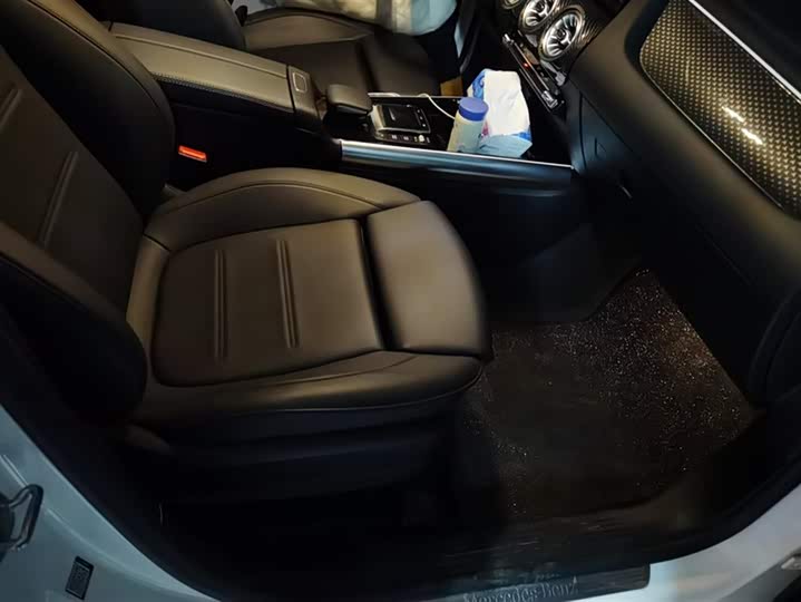 Фото 8 - Mercedes-Benz GLA-Class