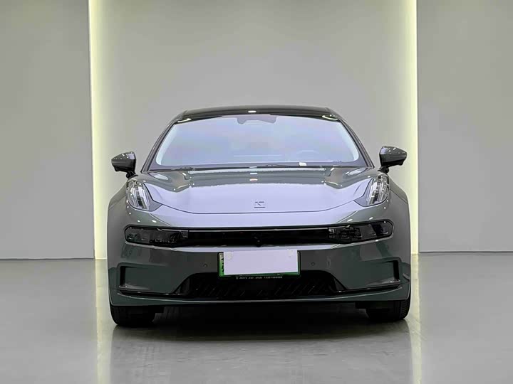 Фото 2 - Zeekr 001