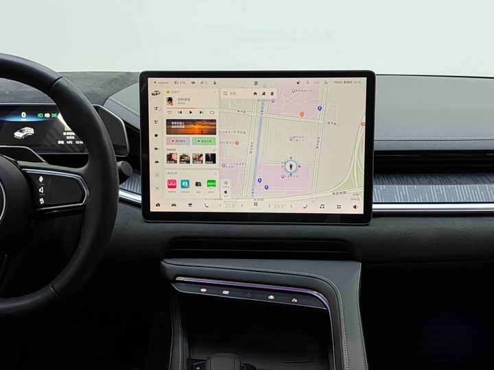 Фото 9 - Zeekr 001