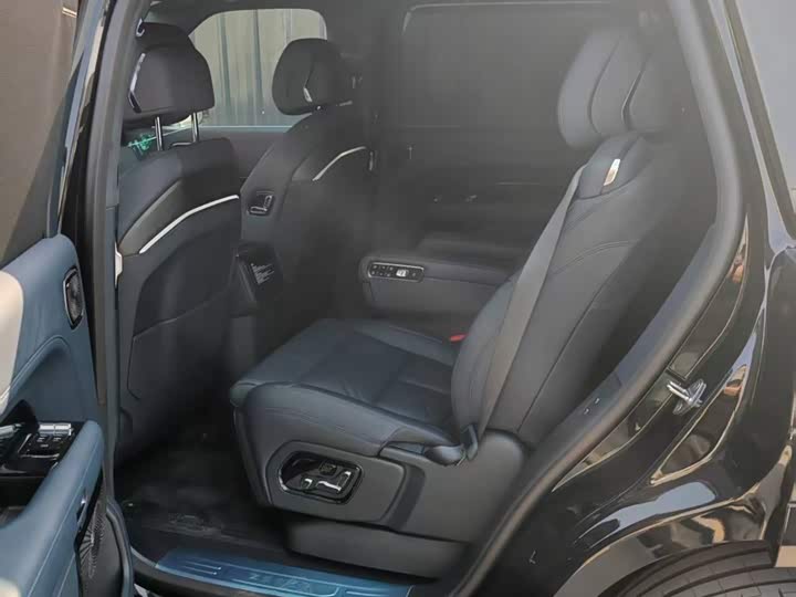 Фото 5 - Zeekr 9X