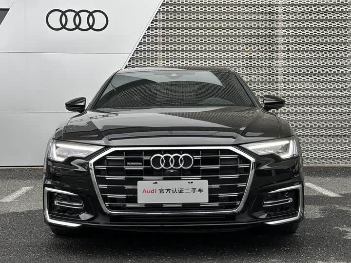 Фото 2 - Audi A6L