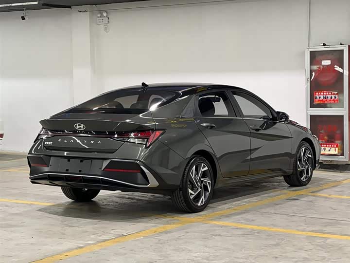 Фото 5 - Hyundai Elantra N line