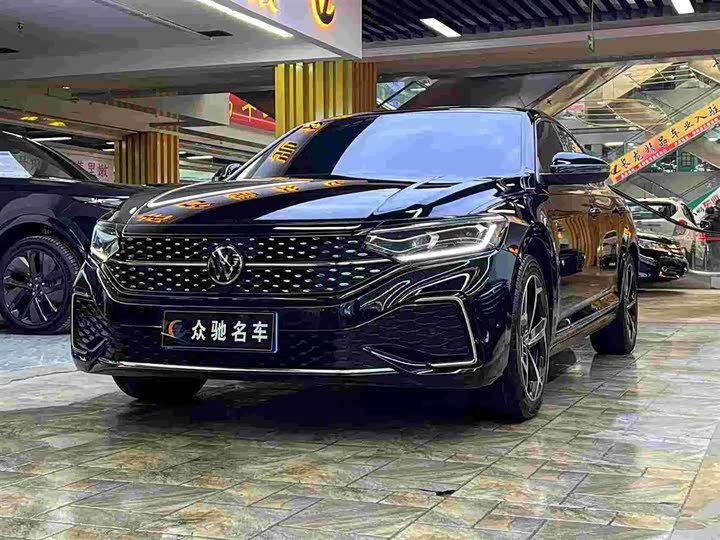 Фото 3 - Volkswagen Passat