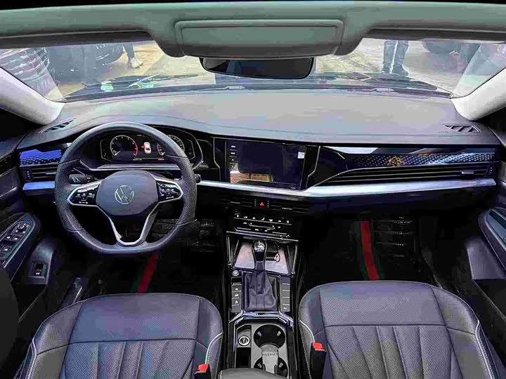 Фото 5 - Volkswagen Passat